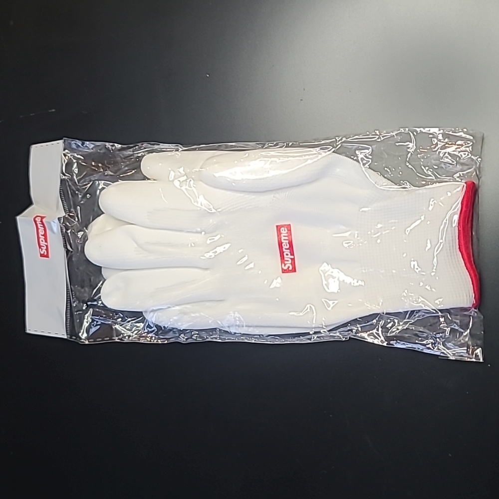 Supreme Rubberized Gloves